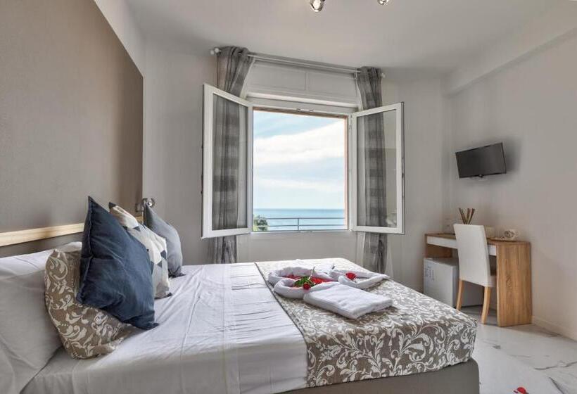 스탠다드 룸 바다 전망, Sofia Holiday