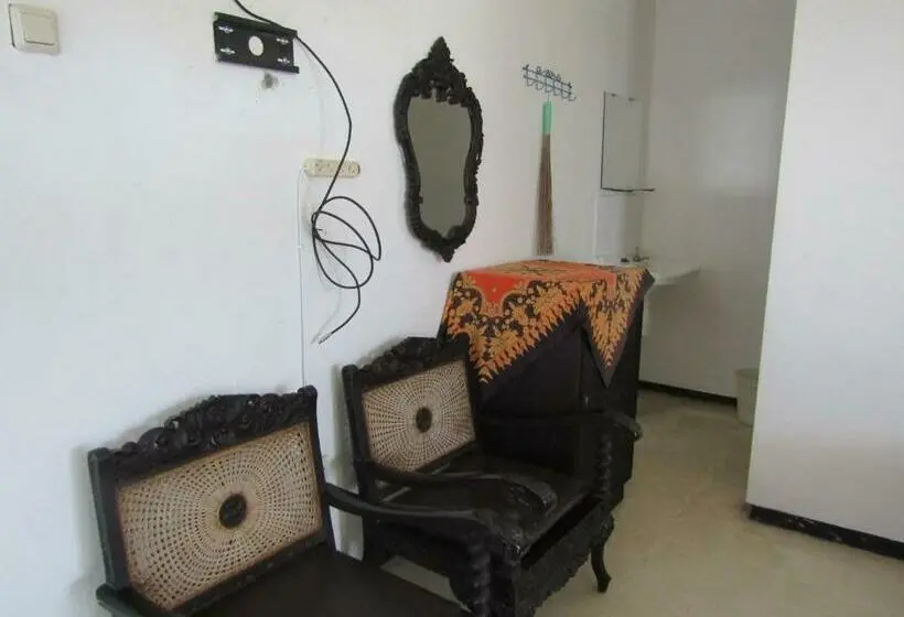 Quarto Triplo Standart, Pantes