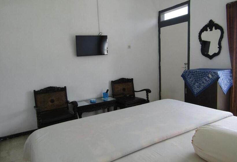 スタンダードルーム, Pantes