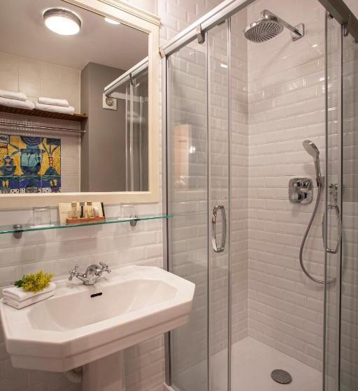 חדר קומפורט, Boutique Hotel Nautilus