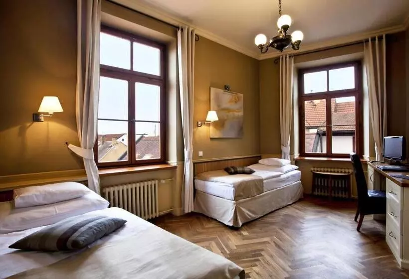 سوییت خانوادگی, Boutique Hotel Nautilus