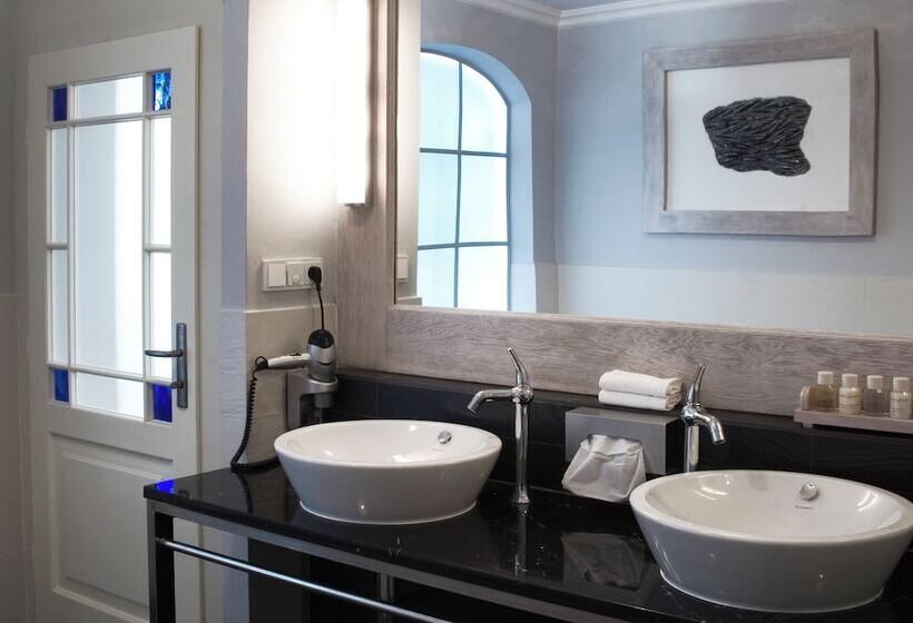 סוויטה נשיאותית, Boutique Hotel Nautilus