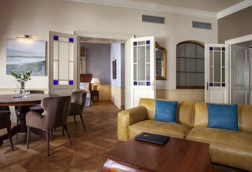 سوئیت پرزیدنت, Boutique Hotel Nautilus