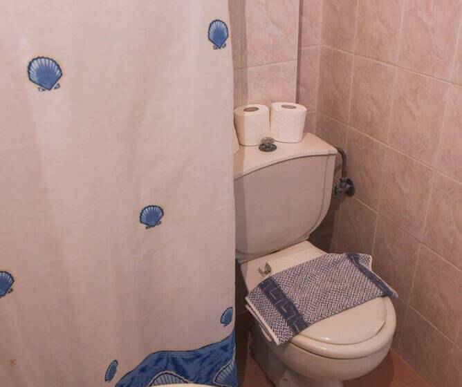 חדר סטנדרט לשלושה, Amaryllis