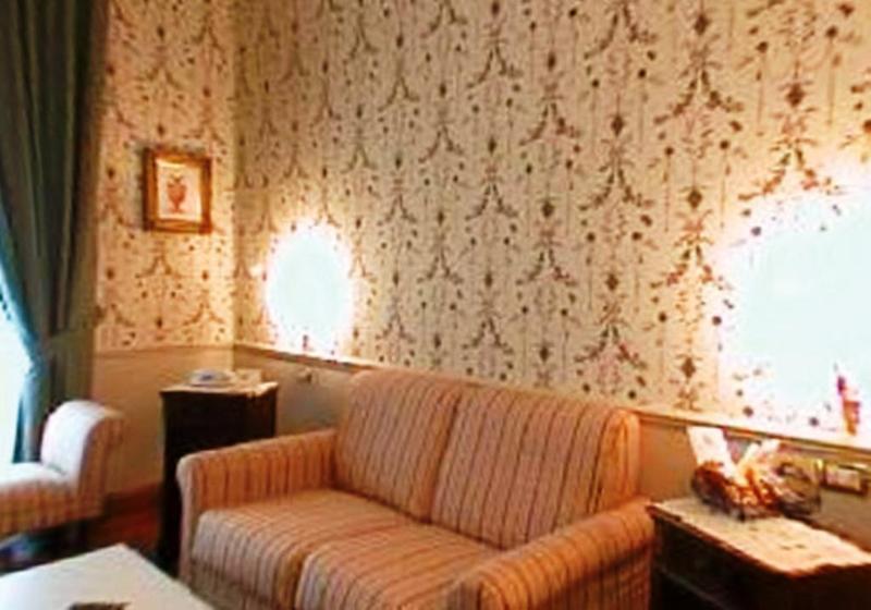 חדר סטנדרט לשלושה, Amaryllis