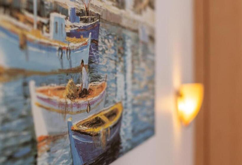 Семейное Студио, Bella Vista Stegna