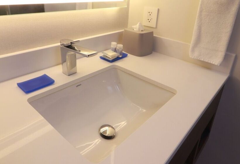 חדר סטנדרט, Holiday Inn Express Guadalajara Iteso, An Ihg