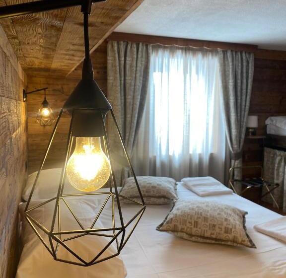 חדר סטנדרט לשלושה, Jumeaux