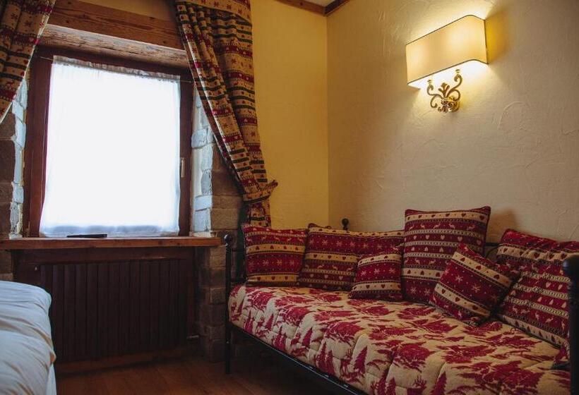 חדר סטנדרט לשלושה, Jumeaux