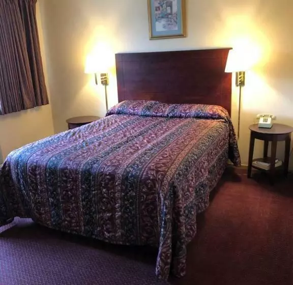 اتاق استاندارد, Latham Inn
