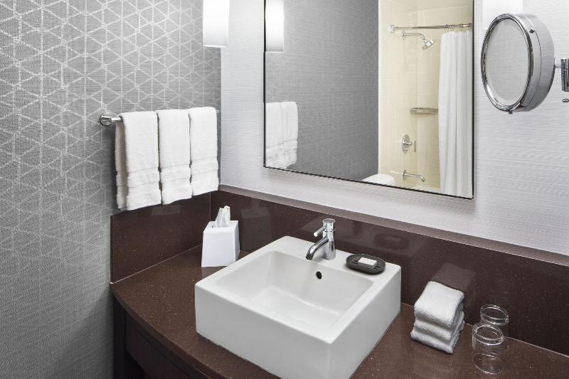 Номер Классика Кровать Кинг, Le Méridien Arlington