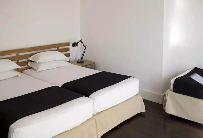 Triple Room Sea View, Le Versailles