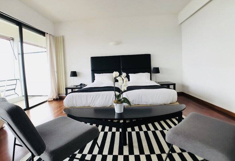 סוויטת ג'וניור נוף לים, Le Versailles