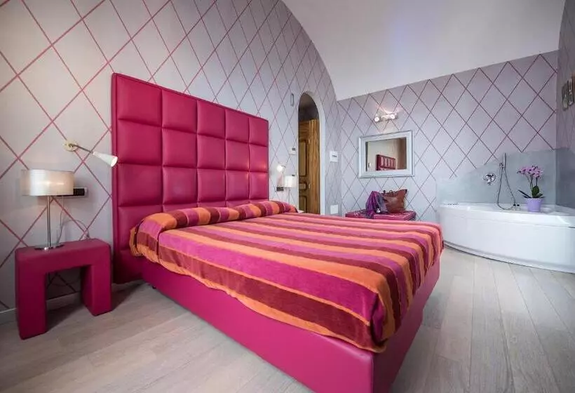 اتاق سوپریور با چشم‌انداز دریا, Palazzo Ferraioli   Hotel & Wellness