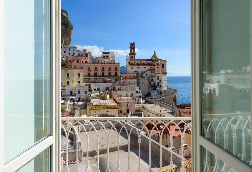 Superior 3 pers. Havudsigt, Palazzo Ferraioli   Hotel & Wellness