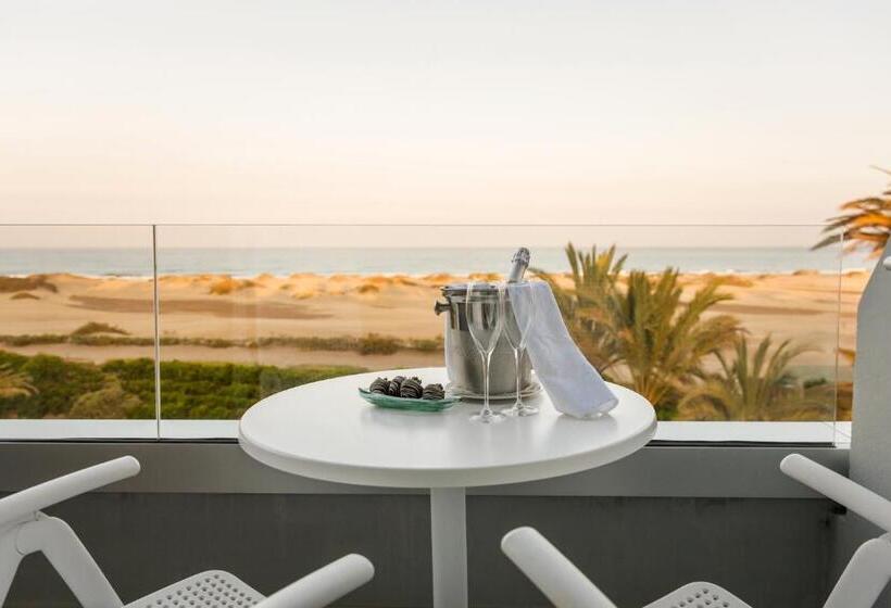 سوییت جونیور لوکس, Santa Monica Suites