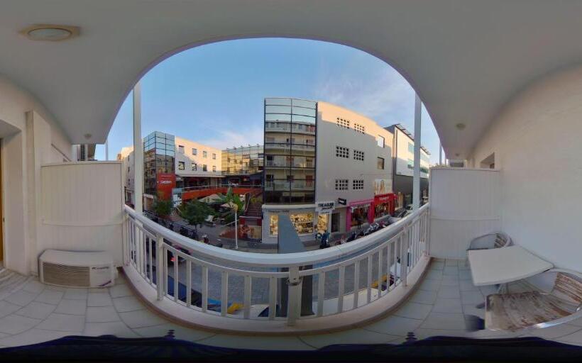 חדר סטנדרט עם מרפסת, Savoy