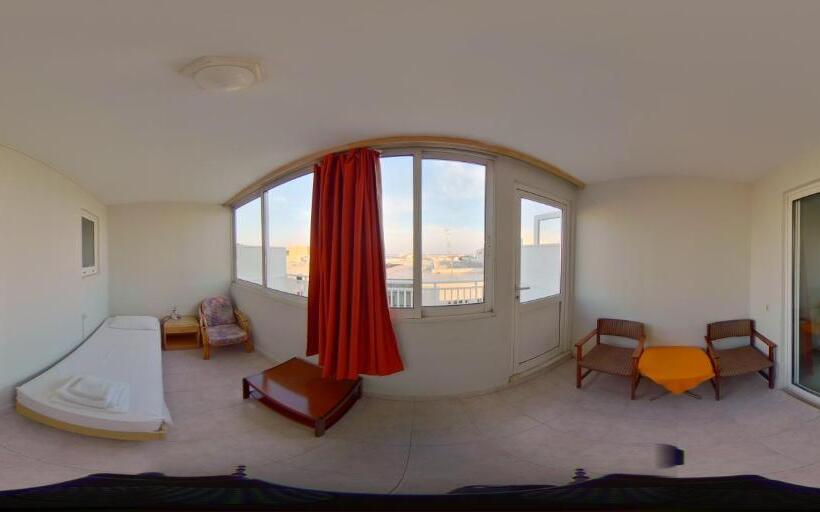 חדר סופריור נוף לעיר, Savoy