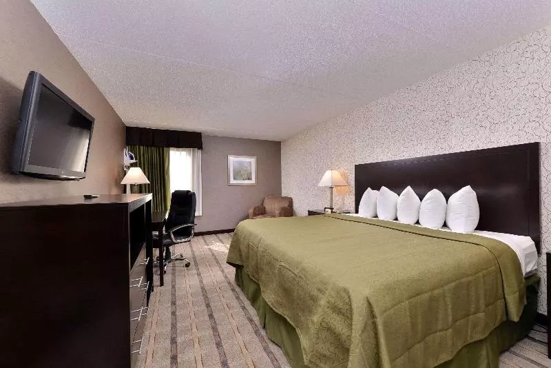 استودیوی استاندارد, Sutton Place Hotel Revelstoke Mountain Resort