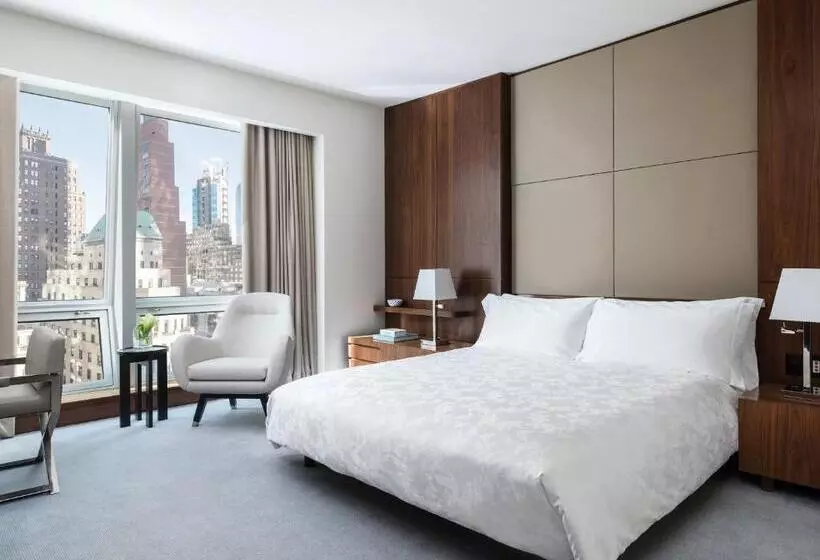 سوئیت کلوب با چشم‌انداز, The Langham New York Fifth Avenue