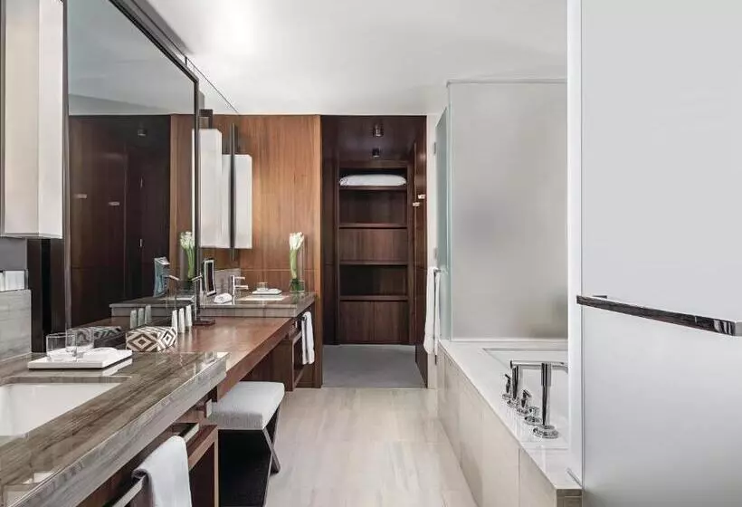 اتاق اجرایی, The Langham New York Fifth Avenue