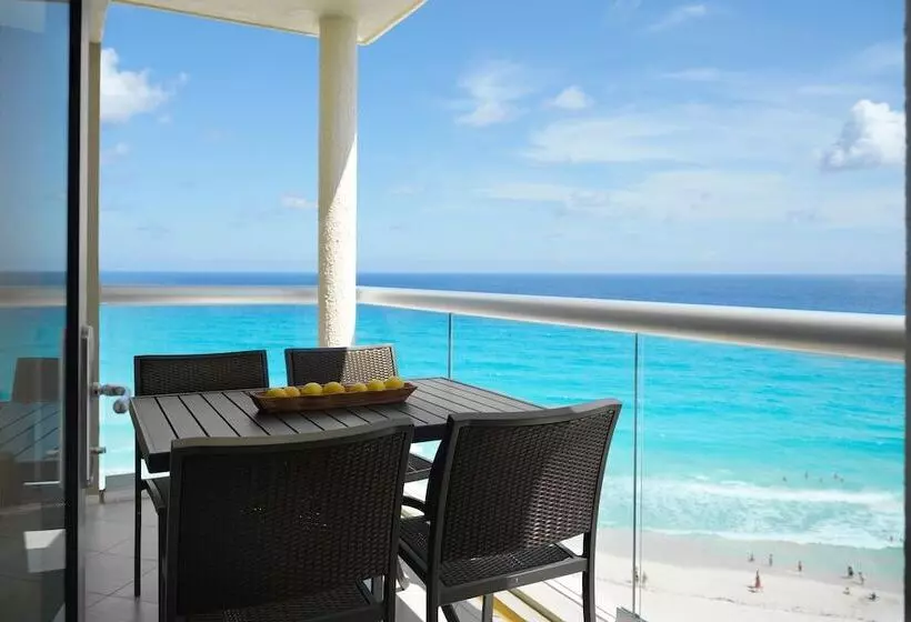 オーシャンビューの１ベッドルームビラ, The Westin Lagunamar Ocean Resort Villas & Spa Cancun