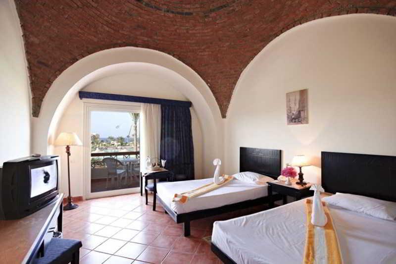 اتاق استاندارد, Three Corners Sea Beach Resort