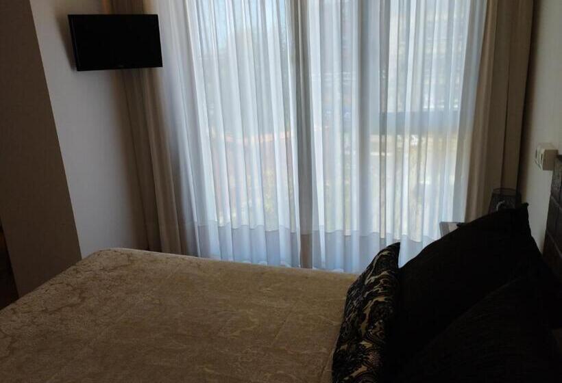 ファミリールーム, Torre De Quintana