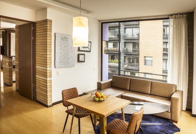 스위트, Viaggio Nueve Trez