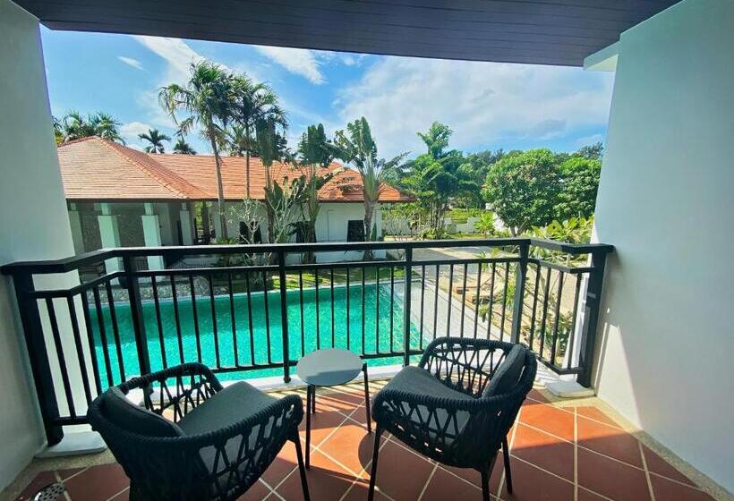 스탠다드 룸 풀장 전망, D Varee Mai Khao Beach Resort, Thailand