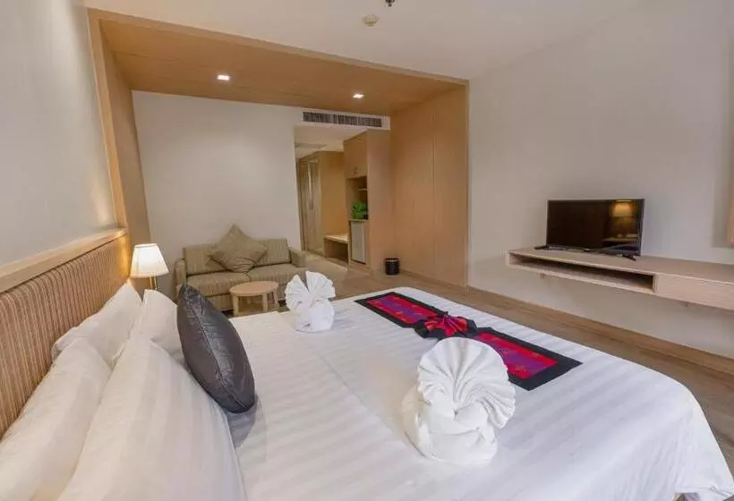 Standard-huone Allasnäkymä, Estella Phuket Mai Khao Beach Resort