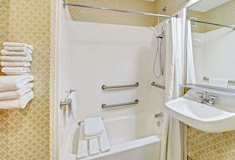חדר סטנדרט מותאם לאדם עם מוגבלויות, Baymont By Wyndham Indianapolis