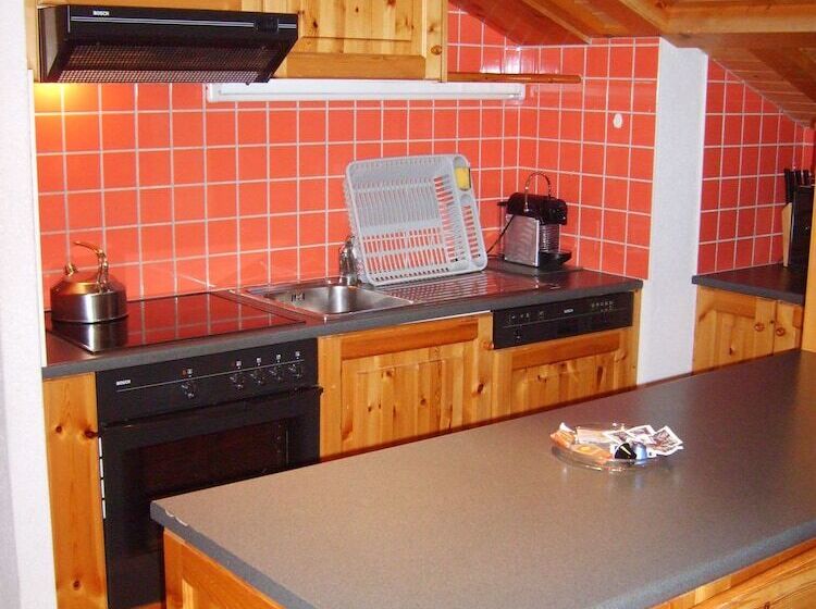 １ベッドルームファミリーアパートメント, Castel Club Leysin Parc Resort