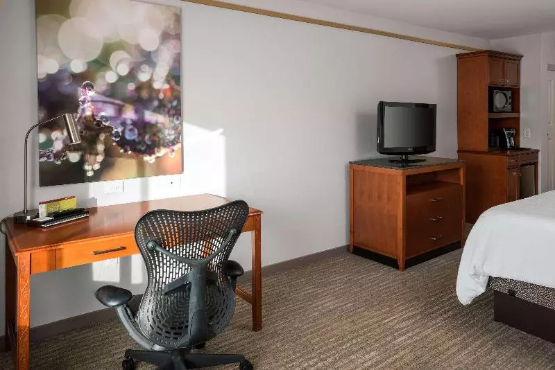 キングサイズベッドのスタンダードルーム, Hilton Garden Inn Irvine East/lake Forest