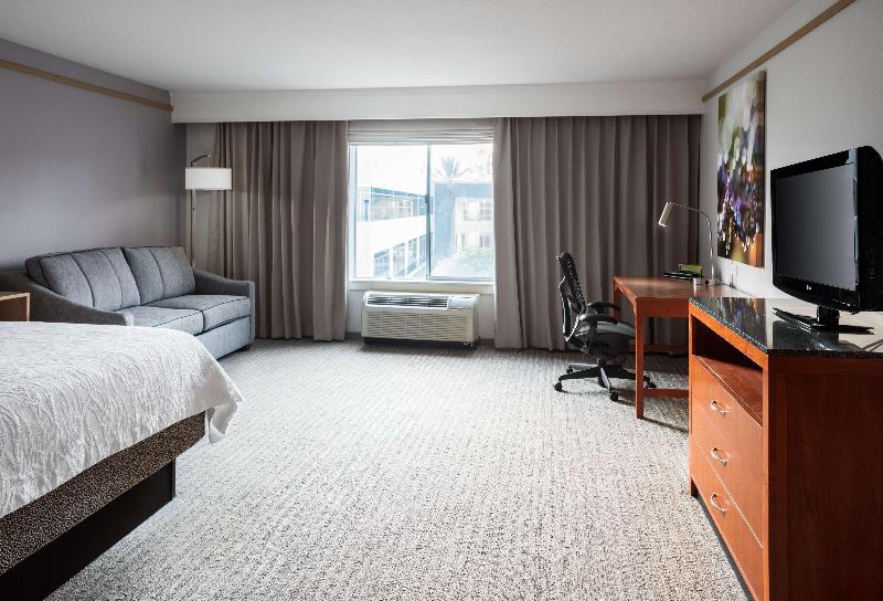 غرفة قياسية سرير كينج, Hilton Garden Inn Irvine East/lake Forest