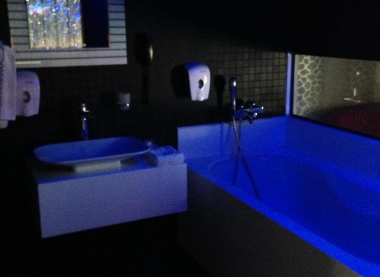 اتاق استاندارد یک نفره, No 19 Boutique