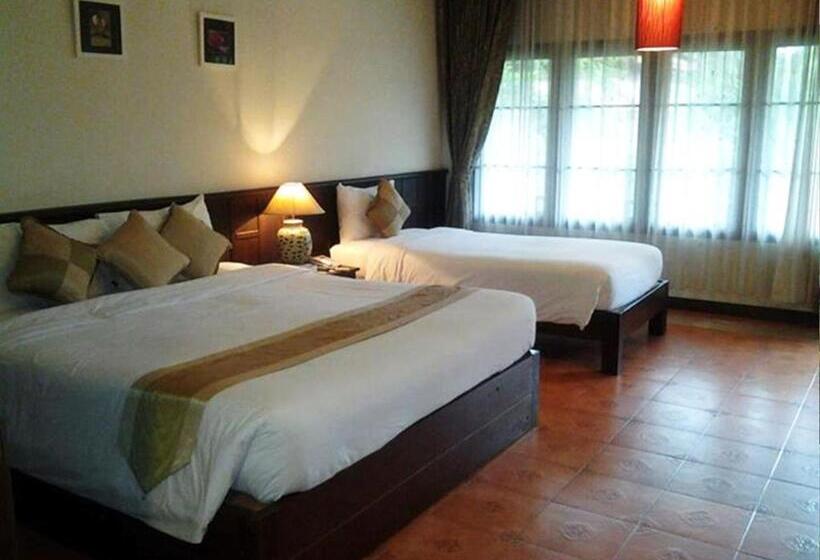 اتاق لوکس, Rachawadee Resort &