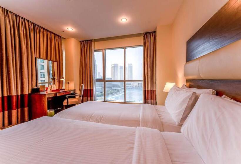 استودیوی پریمیوم, Ramada By Wyndham Downtown Dubai