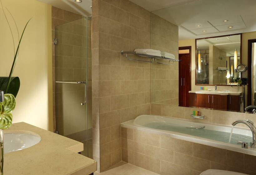 آپارتمان پرمیوم 1 خوابه با چشم‌انداز, Ramada By Wyndham Downtown Dubai