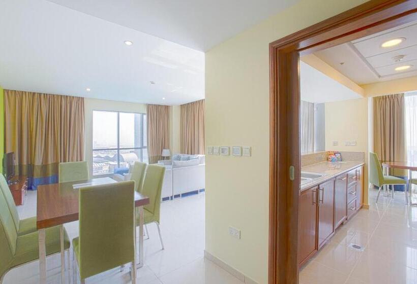 2 Bedroom Apartment with Views, Ramada By Wyndham Downtown Dubai