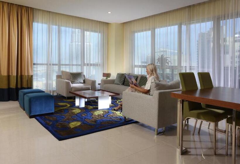 2 Bedroom Apartment with Views, Ramada By Wyndham Downtown Dubai