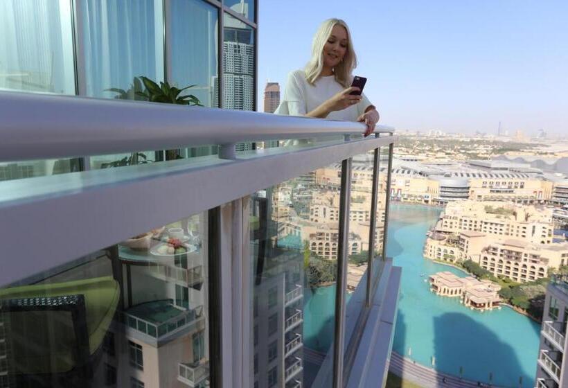 2 Bedroom Apartment with Views, Ramada By Wyndham Downtown Dubai