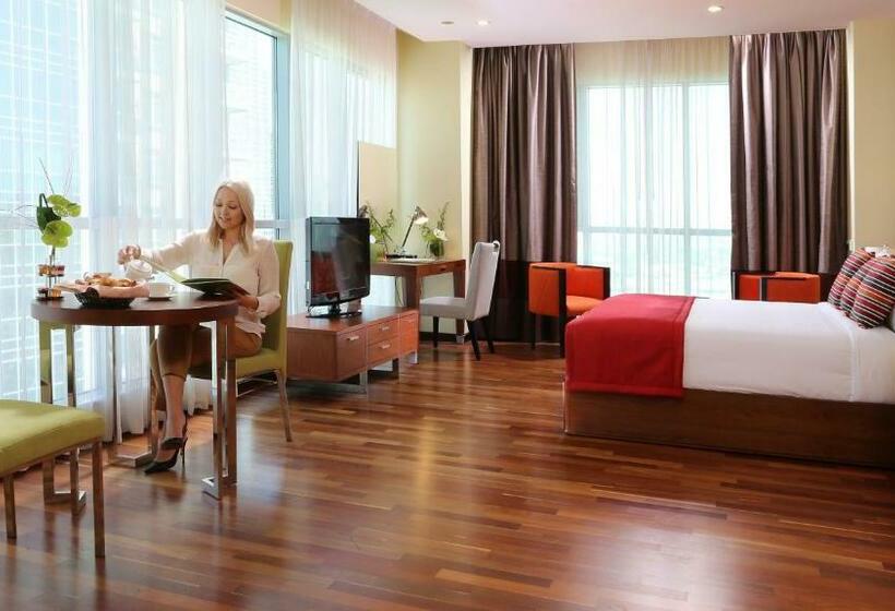 استودیوی پریمیوم, Ramada By Wyndham Downtown Dubai