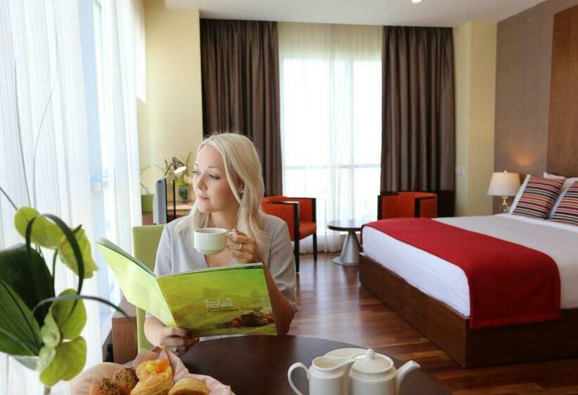 استودیوی پریمیوم, Ramada By Wyndham Downtown Dubai