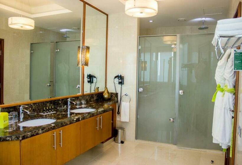 1 Bedroom Penthouse Apartment, Ramada By Wyndham Downtown Dubai