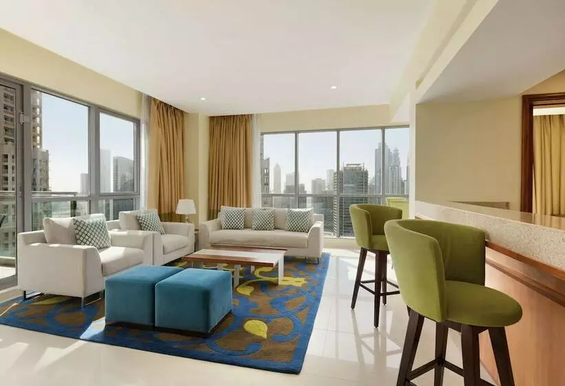 آپارتمان پرمیوم 1 خوابه با چشم‌انداز, Ramada By Wyndham Downtown Dubai