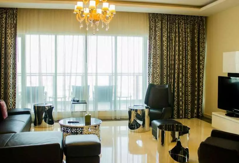 1 Bedroom Penthouse Apartment, Ramada By Wyndham Downtown Dubai