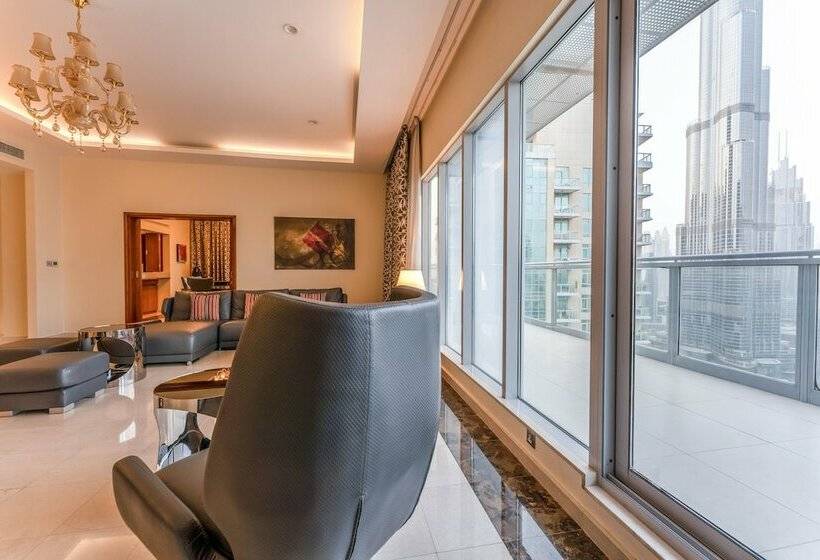 1 Bedroom Penthouse Apartment, Ramada By Wyndham Downtown Dubai