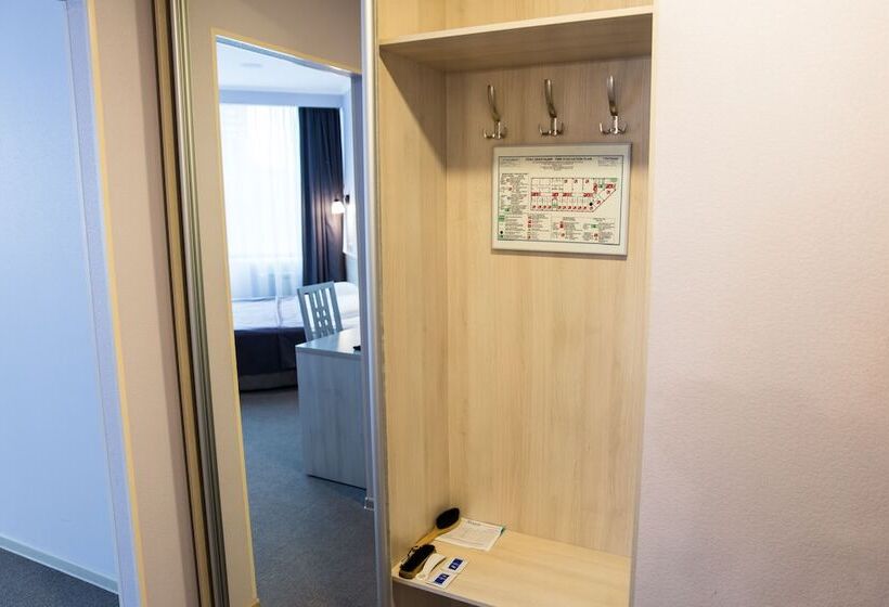 חדר סטנדרט, Topos Congress