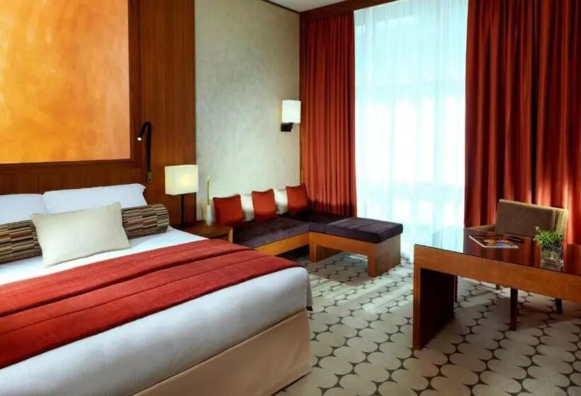 Classic Room with Views, Yas Plaza Marina